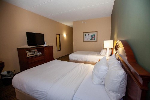 Baymont by Wyndham Knoxville/Cedar Bluff - image 24