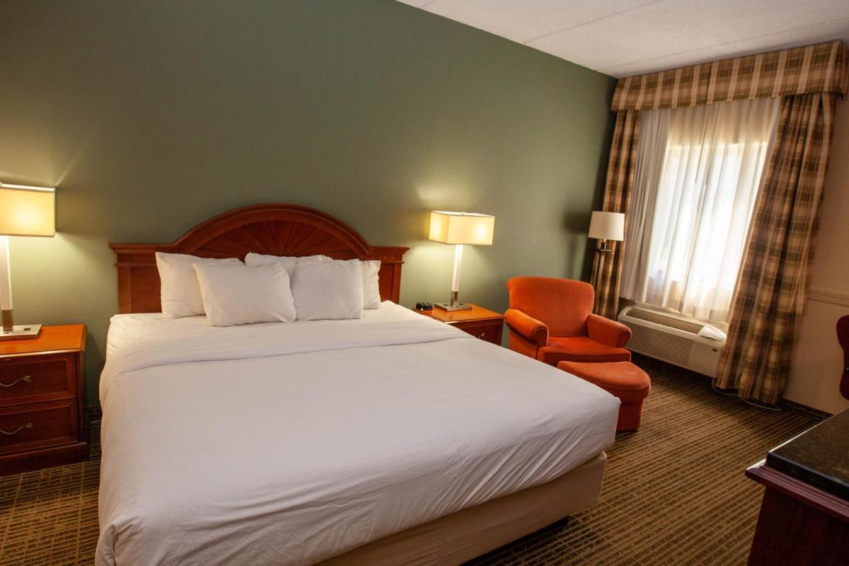 Baymont by Wyndham Knoxville/Cedar Bluff - image 7