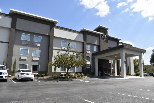 Clarion Inn & Suites West Knoxville - image 30