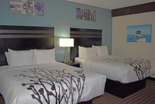 Clarion Inn & Suites West Knoxville - image 4