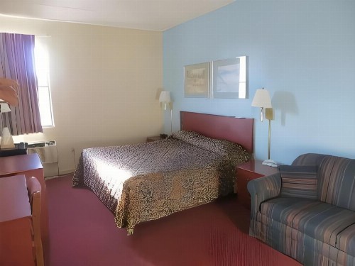 Super 8 by Wyndham Knoxville Downtown Area - image 14