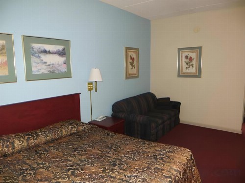 Super 8 by Wyndham Knoxville Downtown Area - image 23