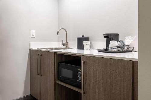 Hampton Inn & Suites Knoxville-Downtown - image 21
