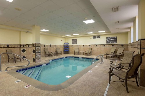 Hampton Inn & Suites Knoxville-Downtown - image 26