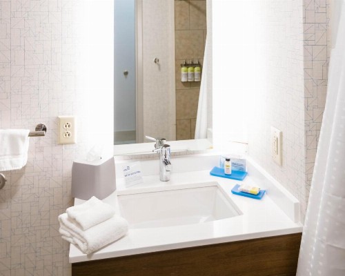 Holiday Inn Express Hotel & Suites Knoxville-Farragut an IHG Hotel - image 19