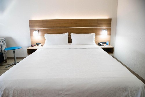 Holiday Inn Express Hotel & Suites Knoxville-Farragut an IHG Hotel - image 40