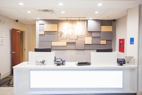 Holiday Inn Express Hotel & Suites Knoxville-Farragut an IHG Hotel - image 8