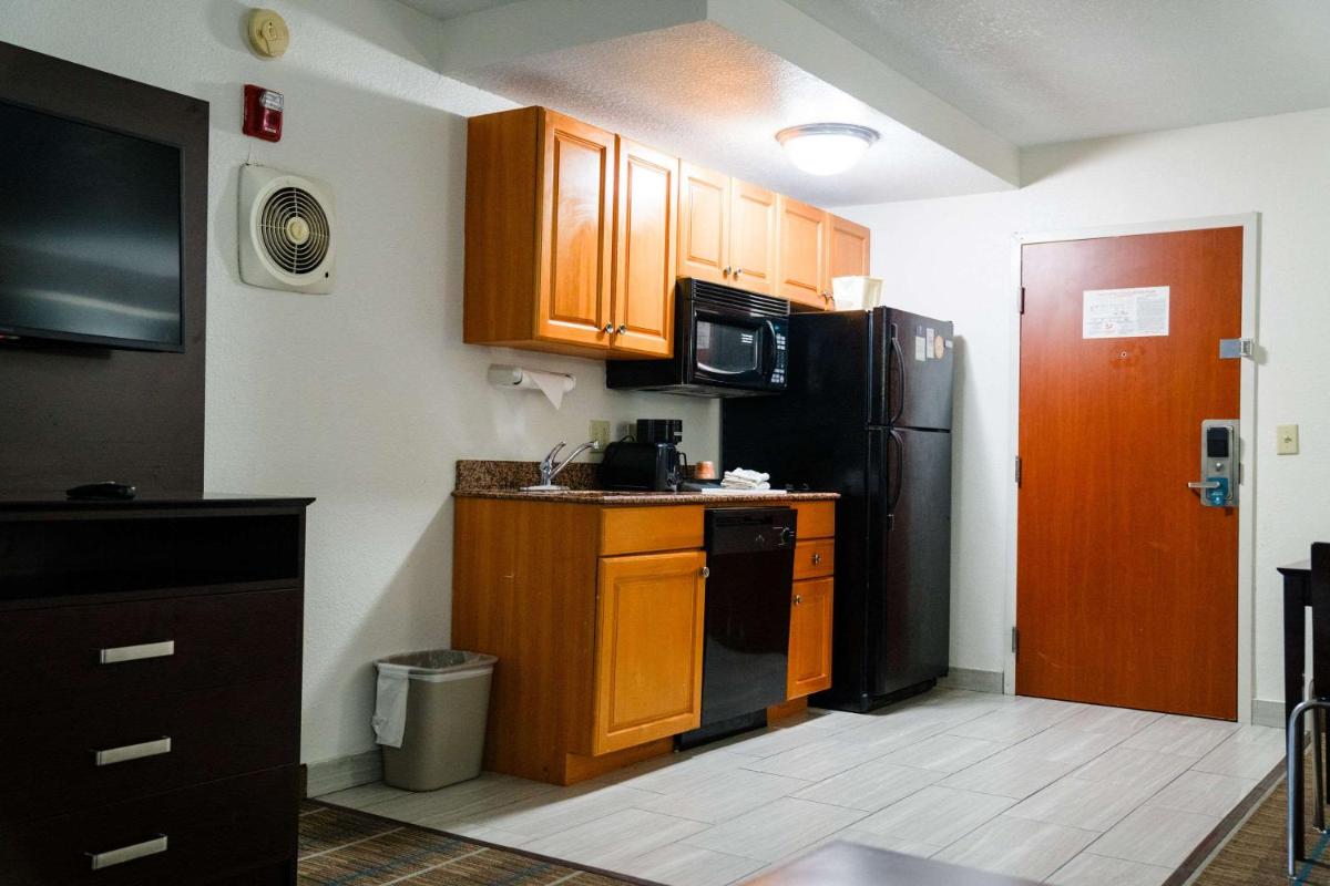 MainStay Suites Knoxville - main image
