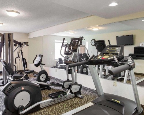 MainStay Suites Knoxville - image 11