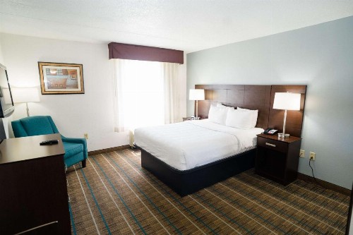 MainStay Suites Knoxville - image 16