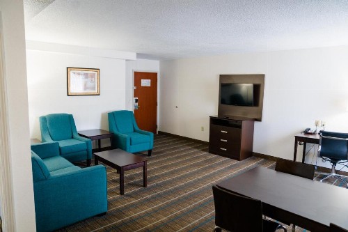 MainStay Suites Knoxville - image 40