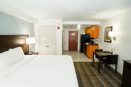 MainStay Suites Knoxville - image 42