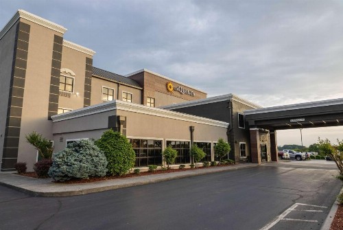 La Quinta by Wyndham Knoxville East - image 2