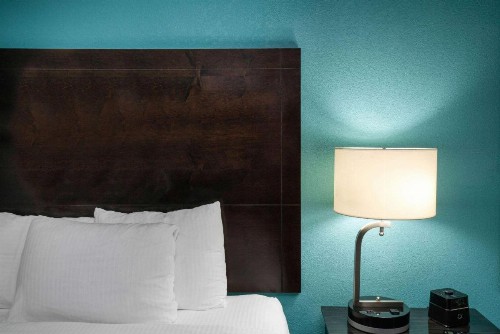 La Quinta by Wyndham Knoxville East - image 10