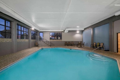 La Quinta by Wyndham Knoxville East - image 5