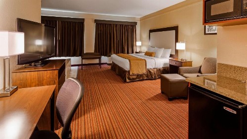 Best Western Plus Strawberry Inn & Suites - image 12