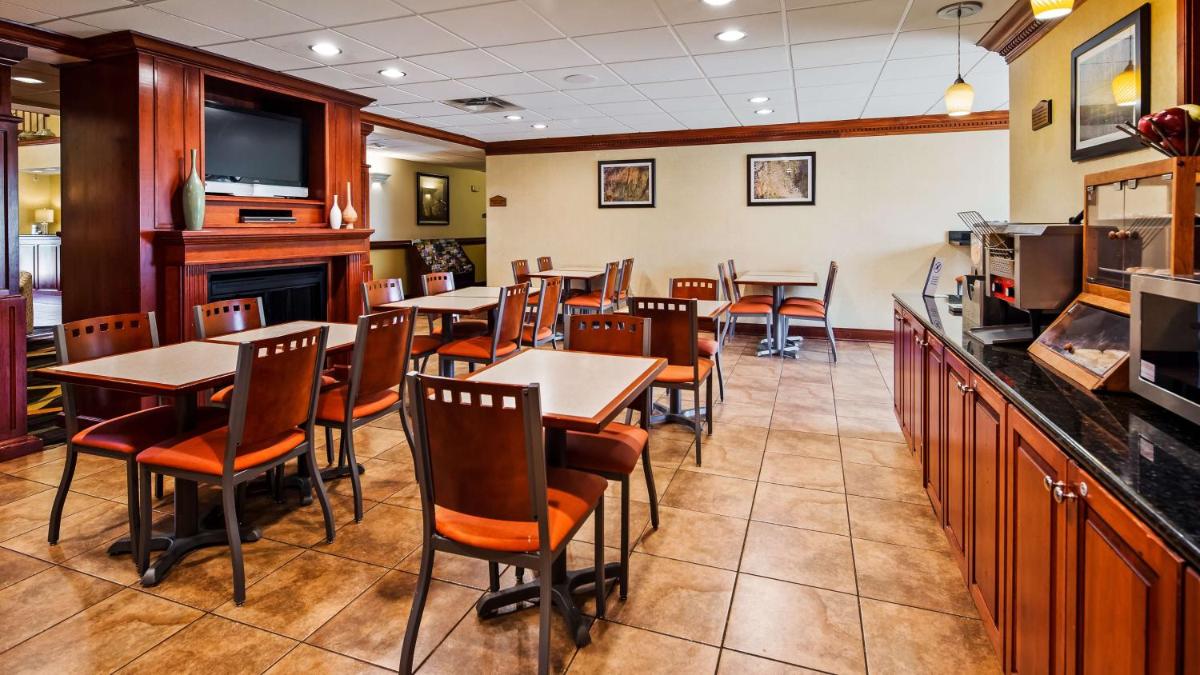 Best Western Plus Strawberry Inn & Suites - image 2