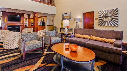 Best Western Plus Strawberry Inn & Suites - image 3