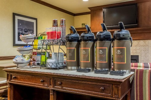 Country Inn & Suites by Radisson Knoxville at Cedar Bluff TN - image 40