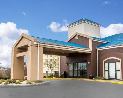 Rodeway Inn - image 11