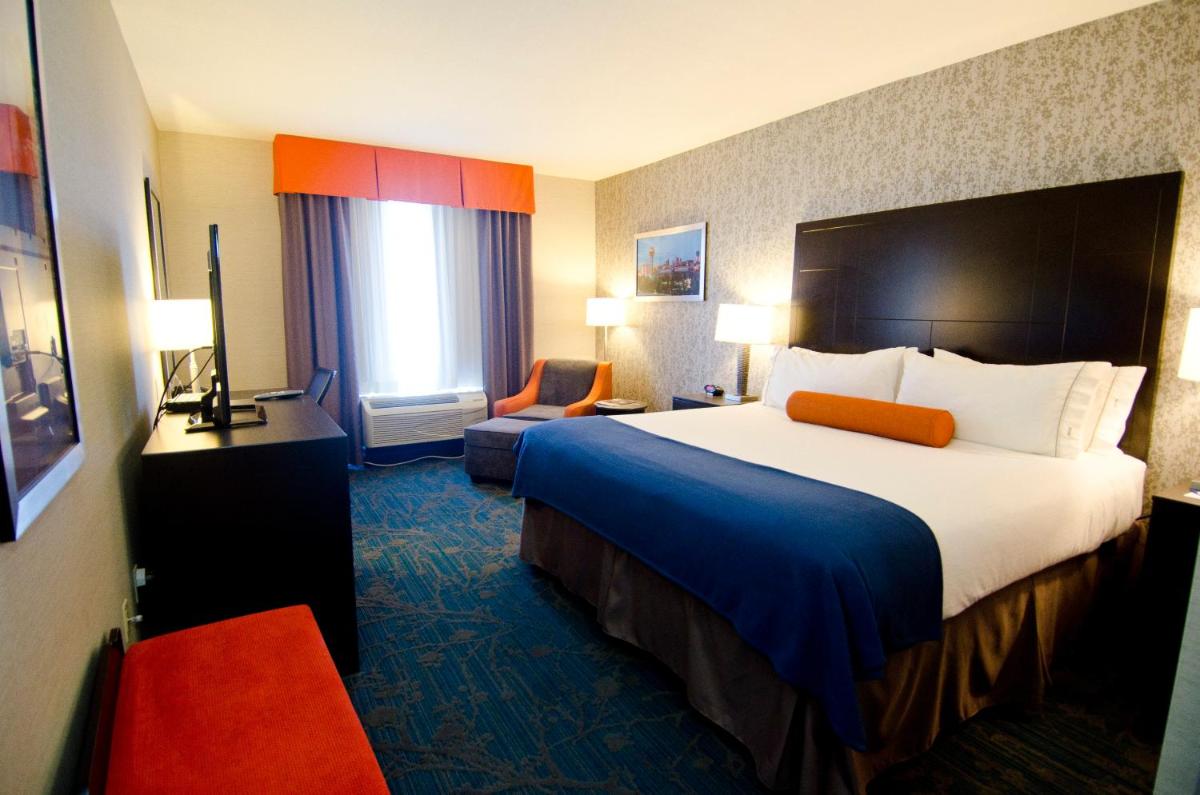 Holiday Inn Express Hotel & Suites Knoxville an IHG Hotel - image 5