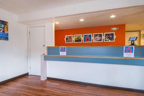 Motel 6-Knoxville TN - North - image 40