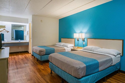 Motel 6-Knoxville TN - North - image 41