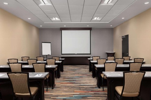 Embassy Suites Knoxville West - image 13