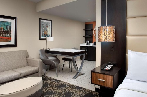 Embassy Suites Knoxville West - image 16
