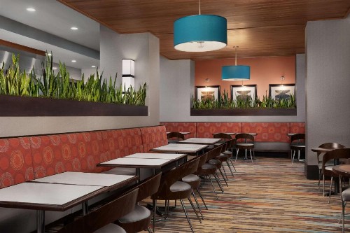 Embassy Suites Knoxville West - image 17