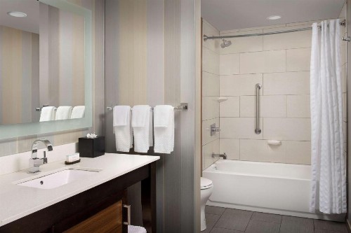 Embassy Suites Knoxville West - image 23