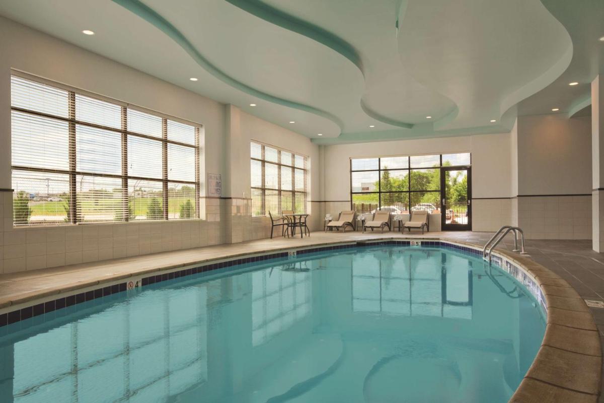 Embassy Suites Knoxville West - image 4