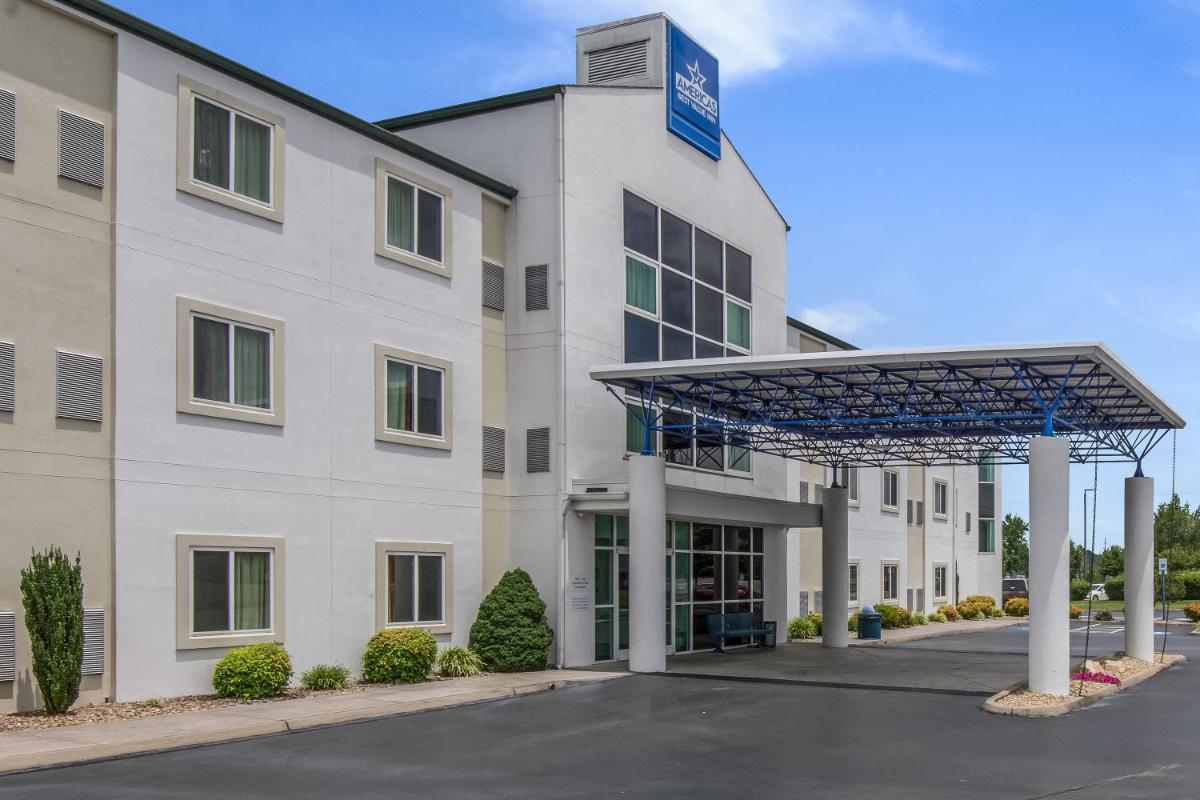 Americas Best Value Inn-Knoxville East - image 2
