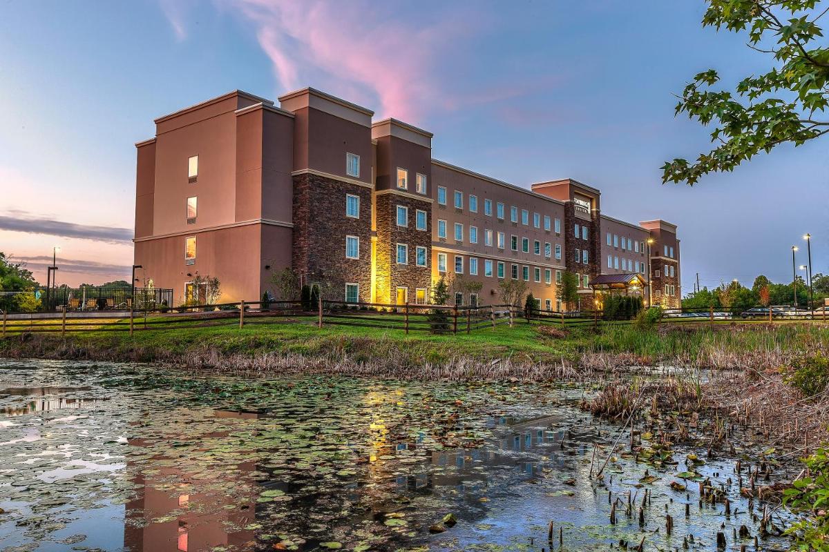 Staybridge Suites Knoxville West an IHG Hotel - main image