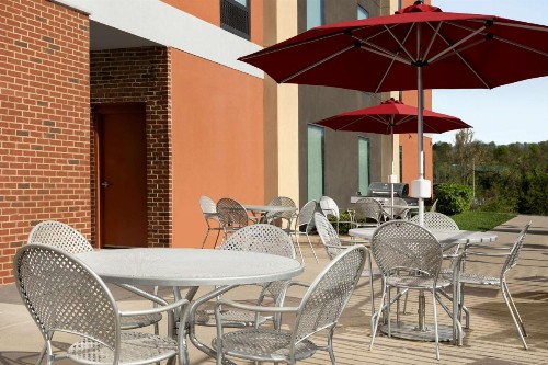 Home2 Suites by Hilton Knoxville West - image 3