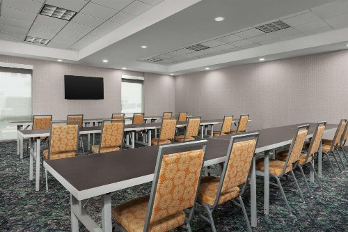 Home2 Suites by Hilton Knoxville West - image 35