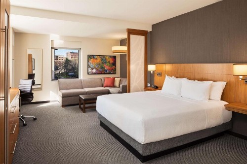 Hyatt Place Knoxville/Downtown - image 17
