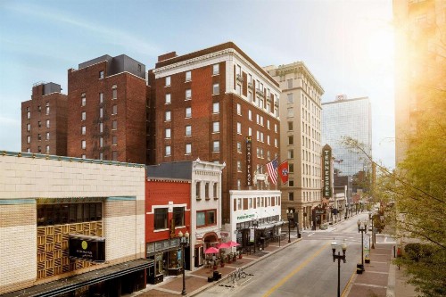 Hyatt Place Knoxville/Downtown - image 8