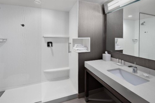 Courtyard by Marriott Knoxville Downtown - image 18