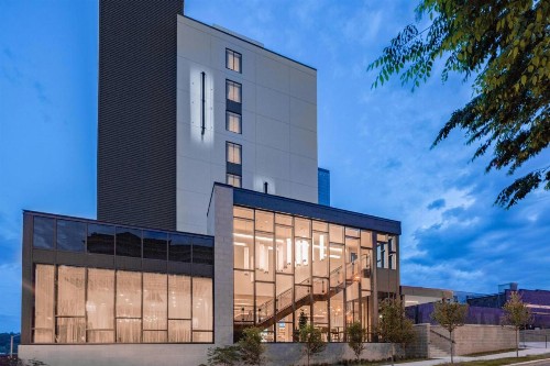 Residence Inn by Marriott Knoxville Downtown - image 1