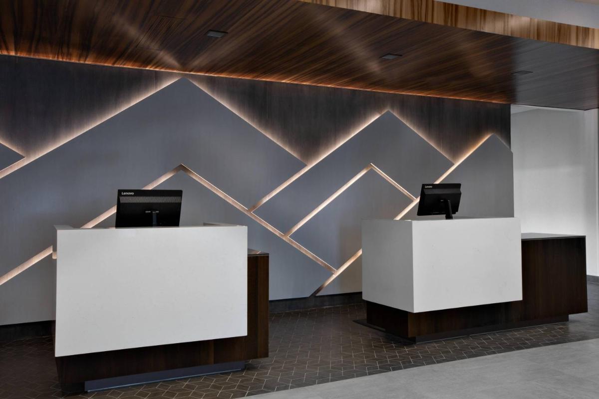 Residence Inn by Marriott Knoxville Downtown - image 3