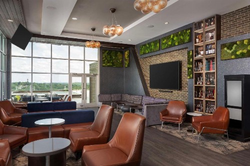 Embassy Suites By Hilton Knoxville Downtown - image 20