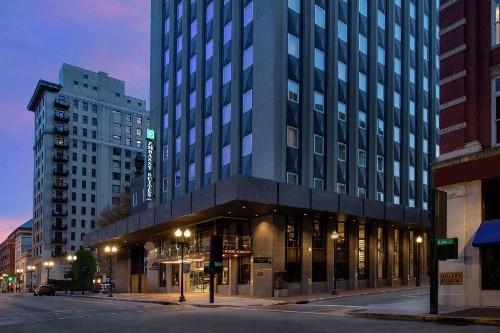Embassy Suites By Hilton Knoxville Downtown - image 32