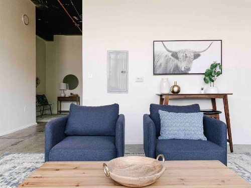 Sunny Loft w/ View of Gay St - image 2
