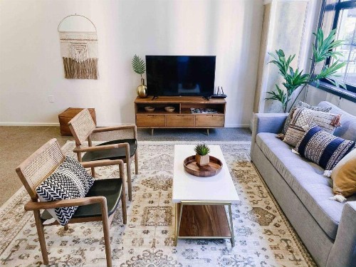 Modern Downtown Loft on Gay St - image 5