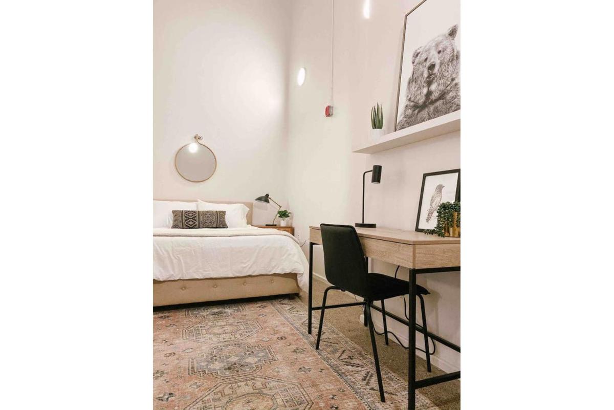 Modern Downtown Loft on Gay St - image 6