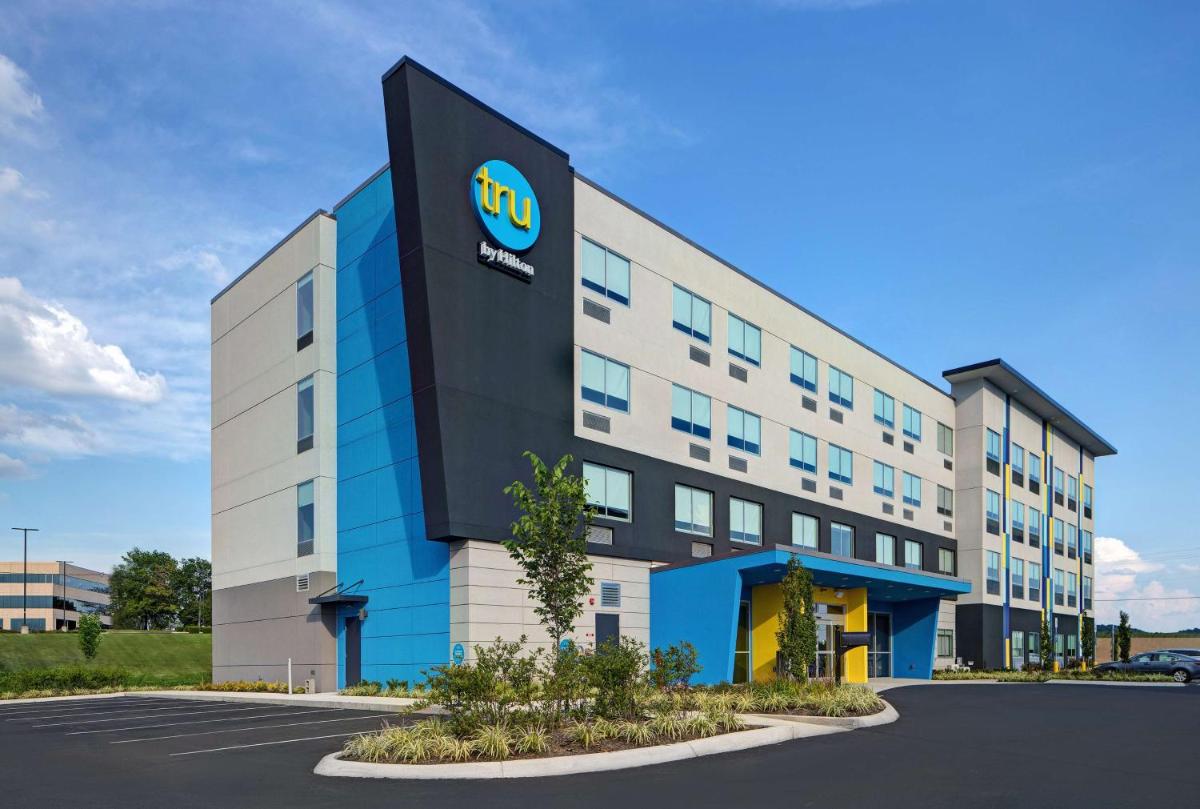 Tru by Hilton Knoxville West Turkey Creek TN - main image