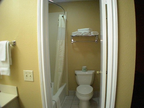 La Grange Executive Inn and Suites - image 12