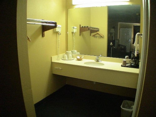 La Grange Executive Inn and Suites - image 13