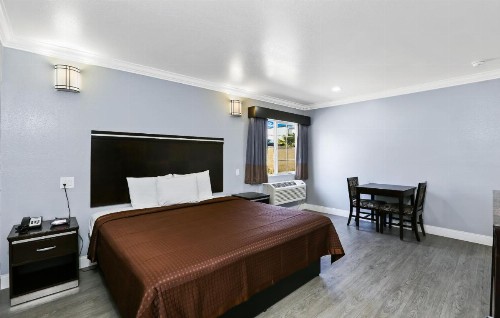 3rd Avenue Inn - image 21